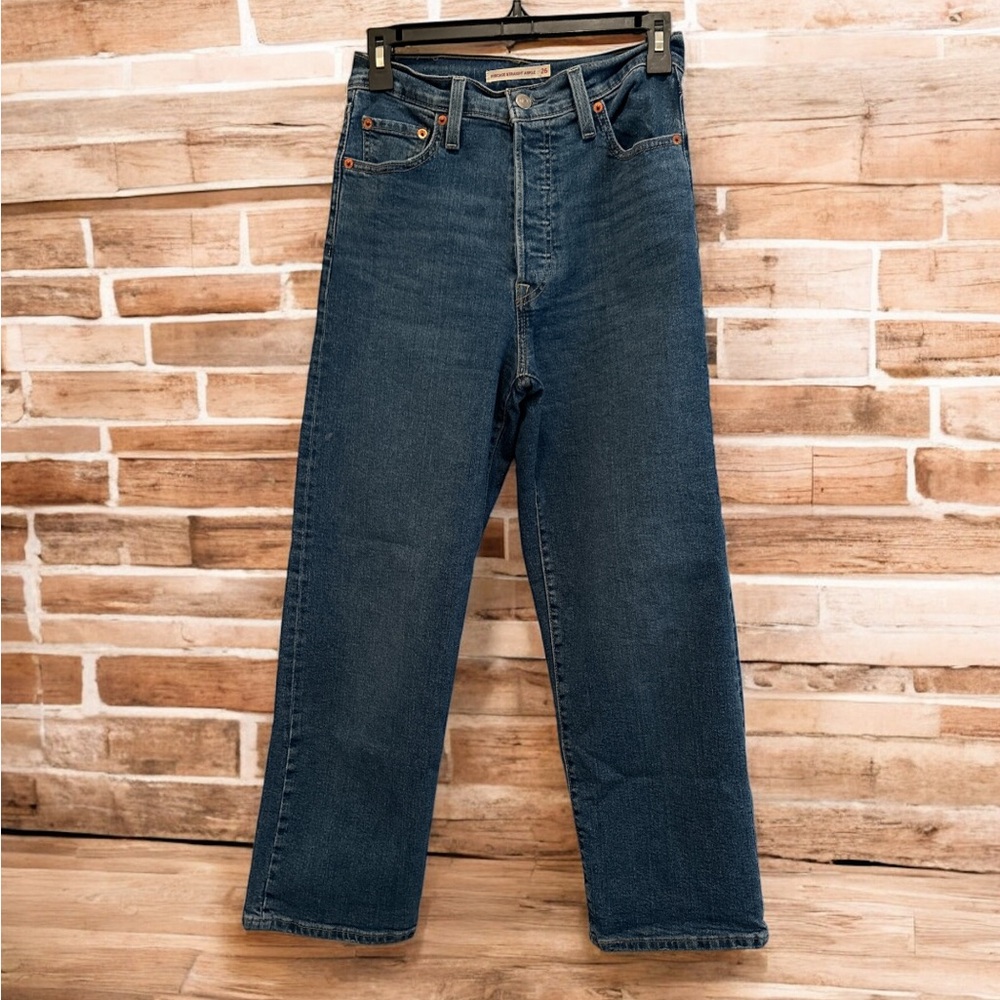 LEVIS STRAUSS & CO.Classic Blue Denim Jeans